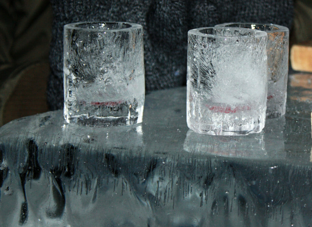 6 Creative Ice Ideas for Summer Entertaining Crystal Ice