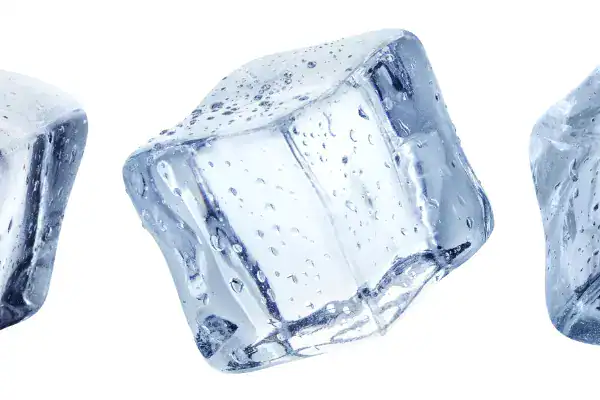 Clear ice cubes