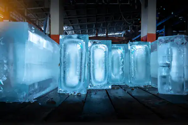 Blocks of ice in the factory